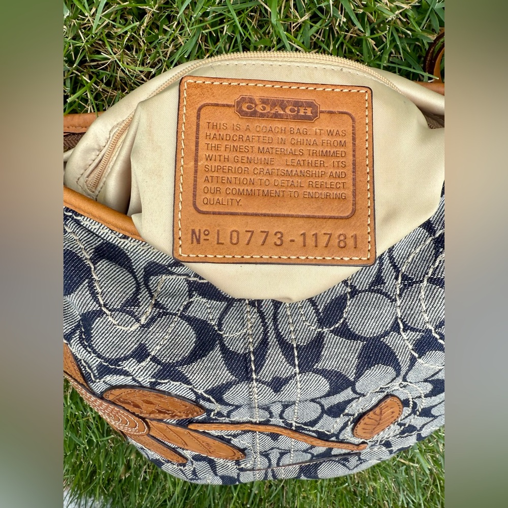 SOLD ‼️Coach Denim Floral Duffle 2007 - Picture 13 of 13